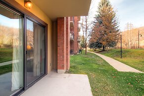 Park Station 218 2 Bedroom Condo by RedAwning