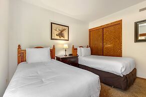 Park Station 218 2 Bedroom Condo by RedAwning