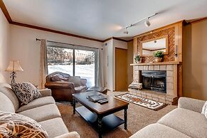 Park Station 218 2 Bedroom Condo by RedAwning