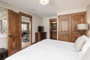 Snow Flower 120 2 Bedroom Condo by RedAwning