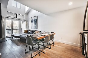 Snowcrest 317 2 Bedroom Condo by RedAwning