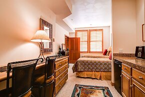Lift Lodge 203 2 Bedroom Condo by RedAwning