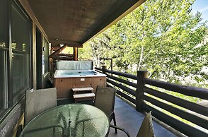 Comstock 204 2 Bedroom Condo by RedAwning