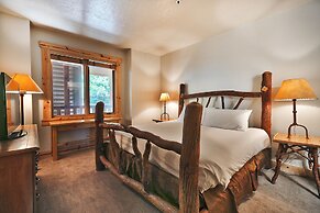 Comstock 204 2 Bedroom Condo by RedAwning