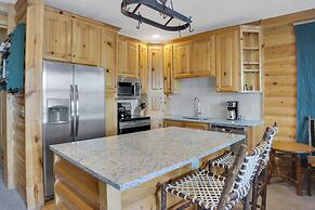 Comstock 204 2 Bedroom Condo by RedAwning