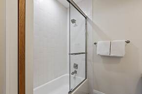 Town Pointe B204 3 Bedroom Condo by RedAwning