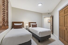 Town Pointe B204 3 Bedroom Condo by RedAwning