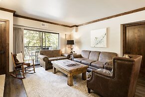 Park Station 227 & 229 5 Bedroom Condo by RedAwning