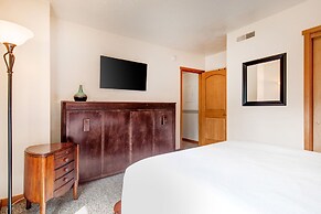 Park Station 139 2 Bedroom Condo by RedAwning