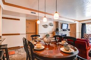 Park Station 139 2 Bedroom Condo by RedAwning