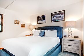 Park Station 139 2 Bedroom Condo by RedAwning