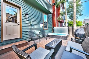 Woodside Haus 3 Bedroom Home by RedAwning