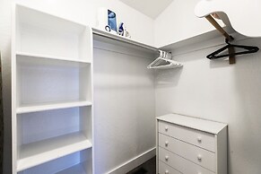 Woodside Haus 3 Bedroom Home by RedAwning