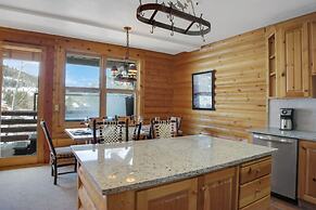 Comstock 203 2 Bedroom Condo by RedAwning