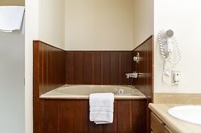 Snow Flower 116 2 Bedroom Condo by RedAwning