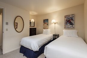 Snow Flower 116 2 Bedroom Condo by RedAwning