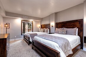 Park Station 213 2 Bedroom Condo by RedAwning