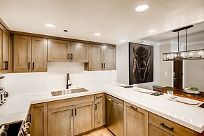 Park Station 213 2 Bedroom Condo by RedAwning