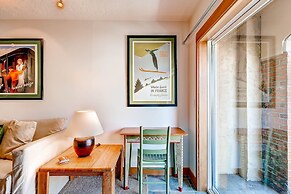 Park Station 147 2 Bedroom Condo by RedAwning