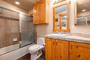 Town Pointe C201 3 Bedroom Condo by RedAwning