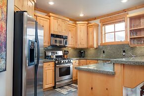 Town Pointe C201 3 Bedroom Condo by RedAwning