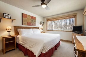 Snow Flower 132 2 Bedroom Condo by RedAwning