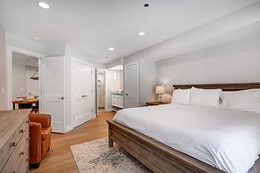 Silver Cliff Village 103 2 Bedroom Condo by RedAwning