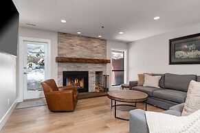 Silver Cliff Village 103 2 Bedroom Condo by RedAwning