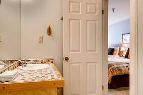 Fashion Coalition 402 2 Bedroom Condo by RedAwning