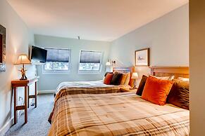 Fashion Coalition 402 2 Bedroom Condo by RedAwning