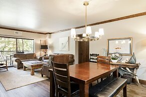 Park Station 229 3 Bedroom Condo by RedAwning