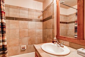 Town Pointe B303 3 Bedroom Condo by RedAwning