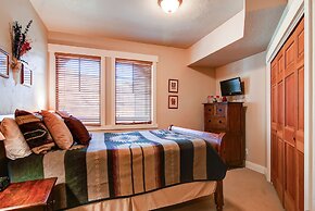 Town Pointe B303 3 Bedroom Condo by RedAwning