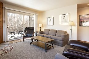 Snow Flower 131 2 Bedroom Condo by RedAwning