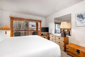 Snow Flower 065 2 Bedroom Condo by RedAwning