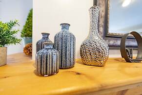 Town Pointe C101 3 Bedroom Condo by RedAwning