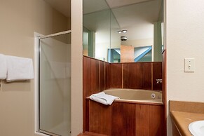 Snow Flower 159 2 Bedroom Condo by RedAwning