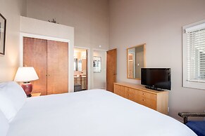 Snow Flower 159 2 Bedroom Condo by RedAwning