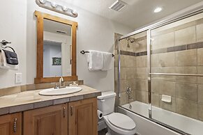 Town Pointe B205 3 Bedroom Condo by RedAwning