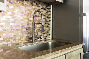 Galleria 308 1 Bedroom Condo by RedAwning