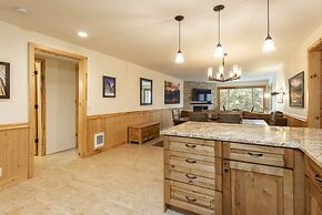 Snow Flower 055 2 Bedroom Condo by RedAwning