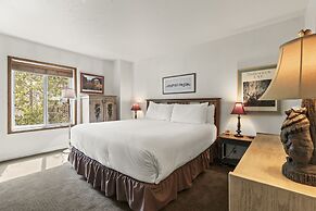 Park Station 121 2 Bedroom Condo by RedAwning