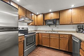 Park Station 121 2 Bedroom Condo by RedAwning