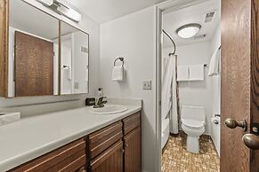 Park Station 121 2 Bedroom Condo by RedAwning