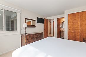 Snow Flower 147 2 Bedroom Condo by RedAwning