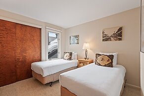 Snow Flower 147 2 Bedroom Condo by RedAwning