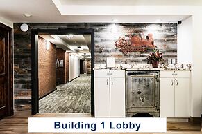 Park Station 122 2 Bedroom Condo by RedAwning