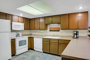 Park Station 122 2 Bedroom Condo by RedAwning