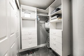 Town Pointe B101 3 Bedroom Condo by RedAwning