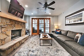 Town Pointe B101 3 Bedroom Condo by RedAwning